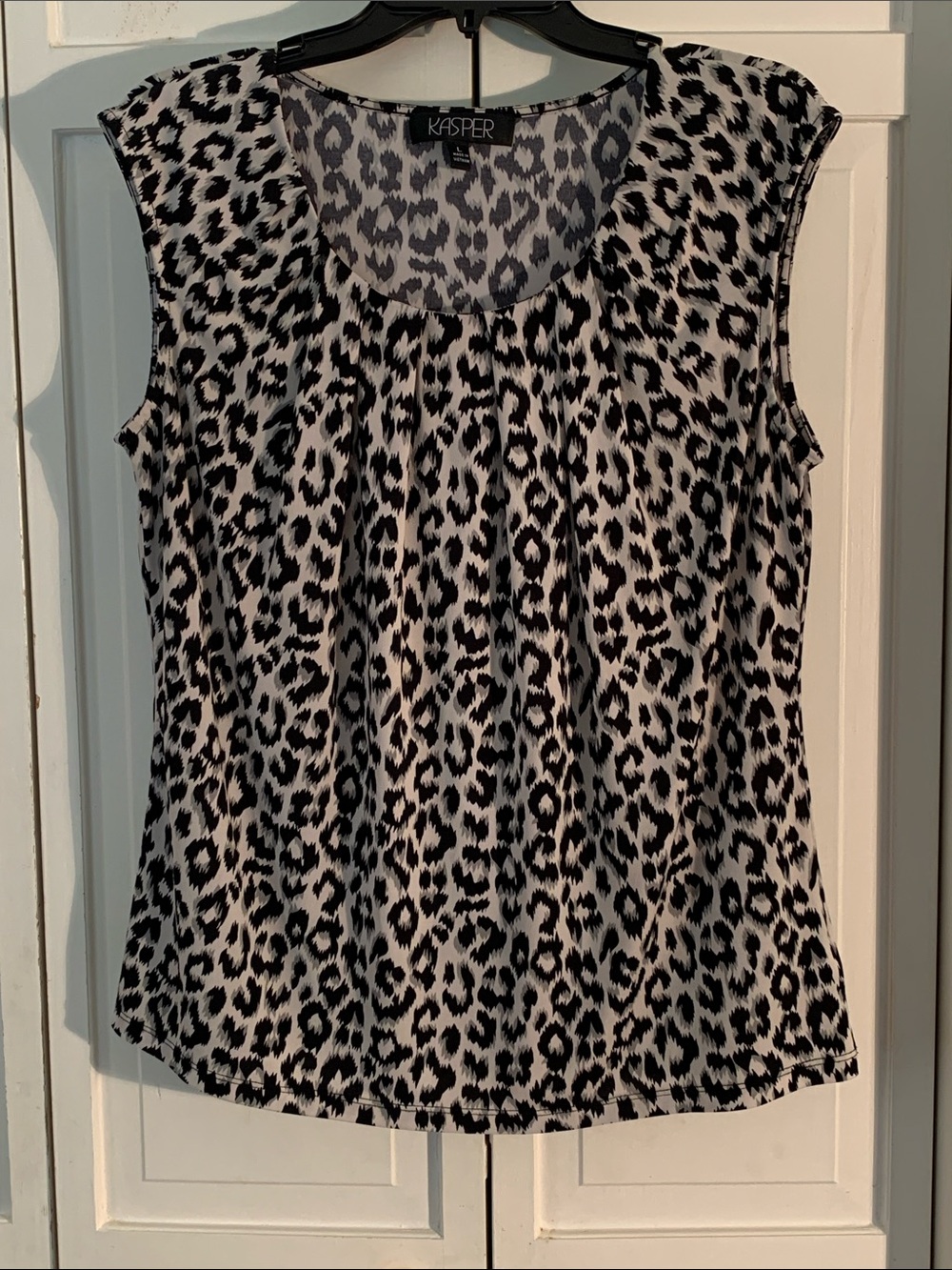Kasper Black & White Leopard Print Sleeveless Blouse